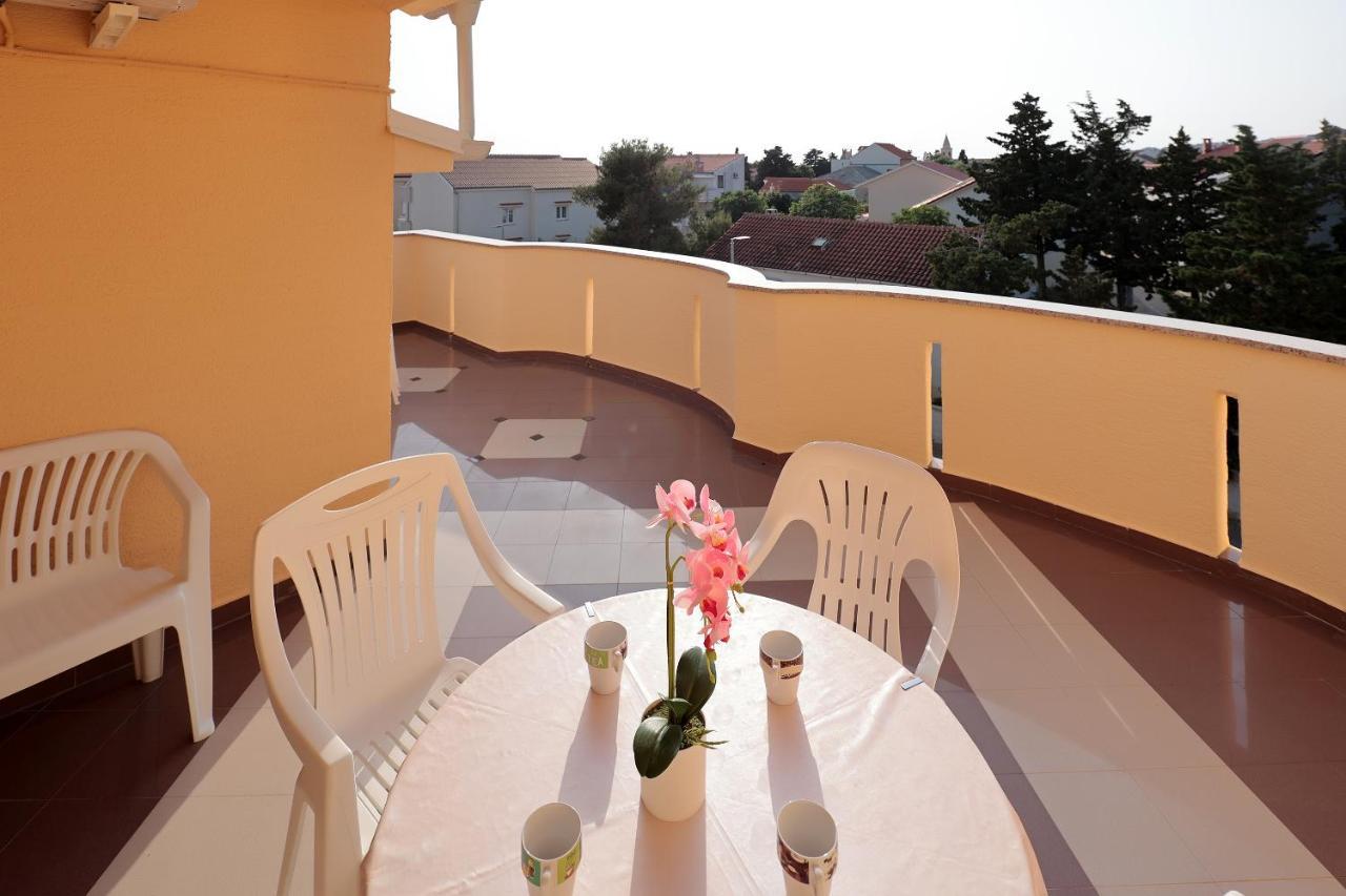City Pool Apartments Novalja Exterior foto